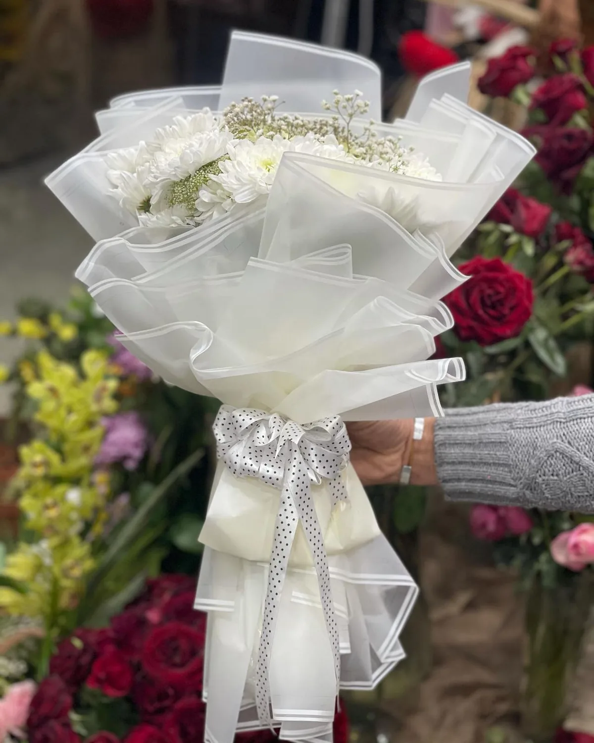 White Chrysanthemum Cascade