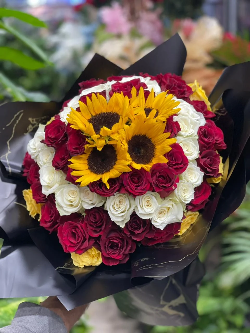 Sunflower & Rose Grand Dome