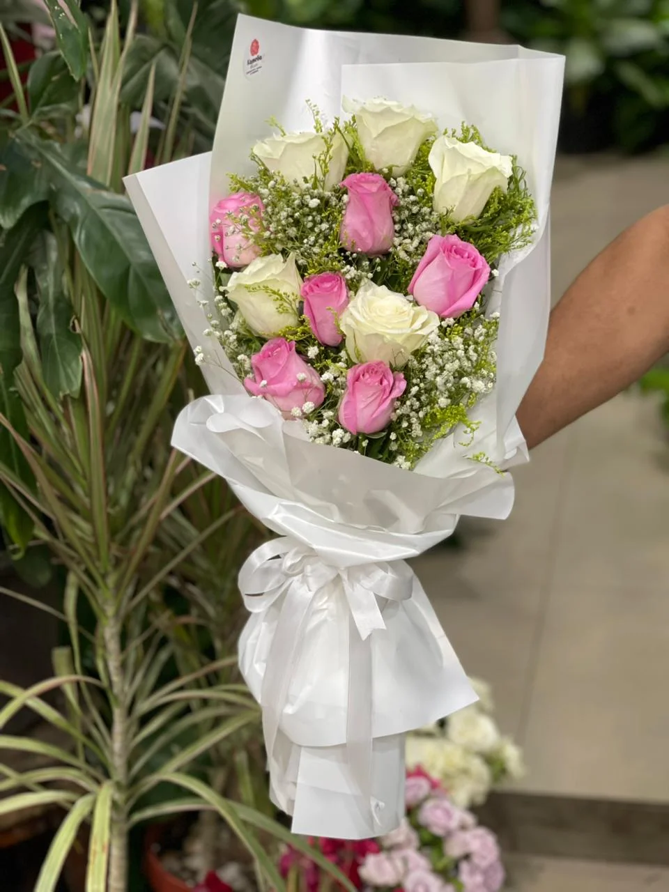 Elegant Mixed Bouquet